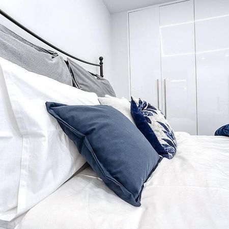 Pýli Luminous Luxury Houseヴィラ エクステリア 写真